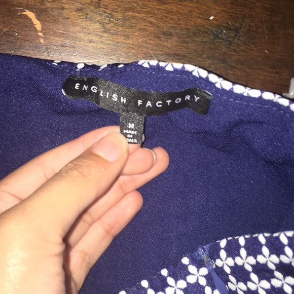 English factory shorts and only worn once. - Picture 3 of 3